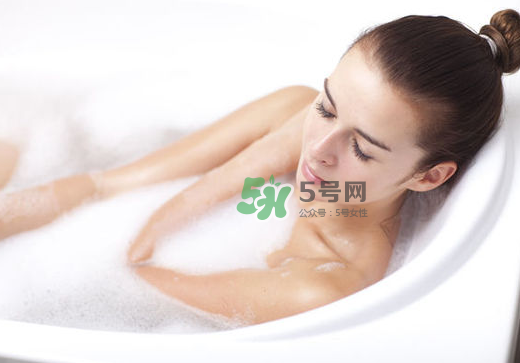 三伏天可以天天泡腳嗎？三伏天可以天天泡澡嗎？