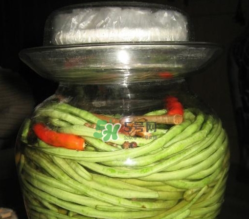 缸豆沒熟能吃嗎？酸缸豆怎么腌制的