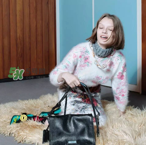 prada etiquette手袋尺寸多大？prada etiquette尺寸有幾種？