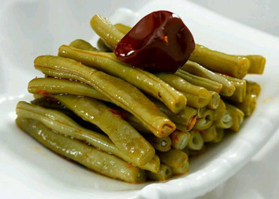 酸豇豆炒什么好吃？酸豇豆可以炒什么