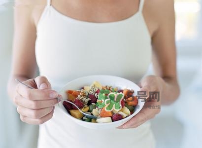 坐月子吃素應(yīng)該吃什么？吃素坐月子怎么坐？