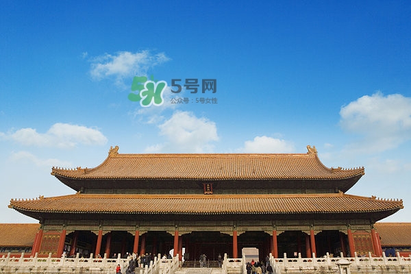 9月份穿什么鞋？九月份可以穿涼鞋嗎？