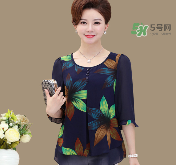 閏六月為什么要給媽媽買衣服？閏六月給媽媽買什么？
