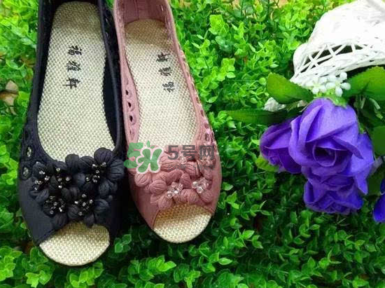 閏月鞋什么時候買2017？閏月鞋應(yīng)該買什么顏色？
