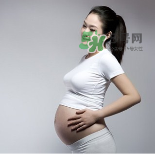 媽媽近視眼可以順產嗎？近視眼能不能順產？