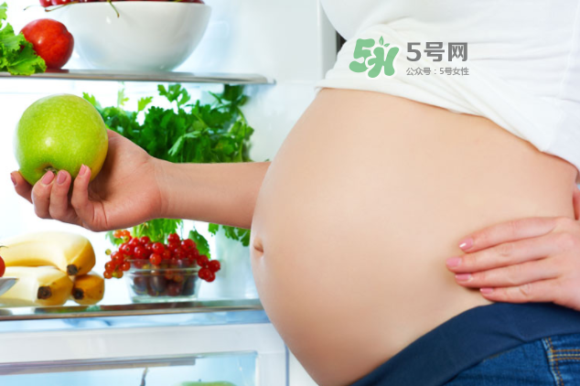 頭胎有妊娠線二胎沒(méi)有是因?yàn)閷殞毿詣e不一樣嗎？