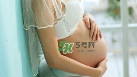 孕期肚皮癢是怎么回事？妊娠紋癢怎么辦？