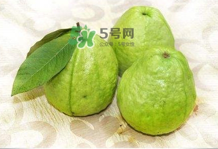 芭樂要削皮嗎？吃芭樂有什么好處？