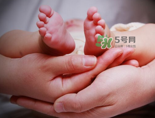 八月份坐月子可以開空調(diào)嗎？8月份坐月子可以開空調(diào)嗎？