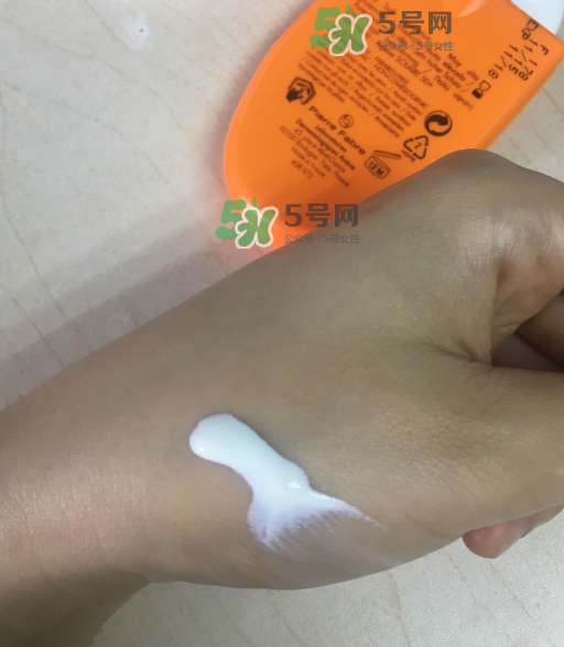 雅漾防曬霜怎么樣？雅漾防曬霜防水嗎？