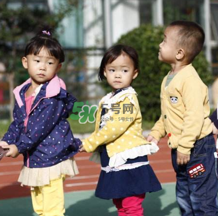 上幼兒園前應(yīng)該學(xué)會(huì)什么？上幼兒園前要學(xué)會(huì)什么？