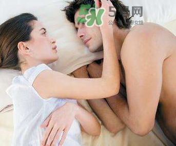 夫妻經(jīng)常親熱有哪些好處？夫妻性生活重要嗎？