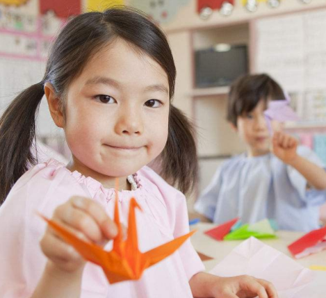 孩子在幼兒園受欺負(fù)怎么辦？孩子在幼兒園不合群怎么辦？