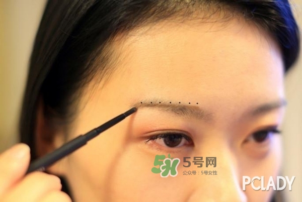 mac眉筆怎么用？mac魅可眉筆怎么削