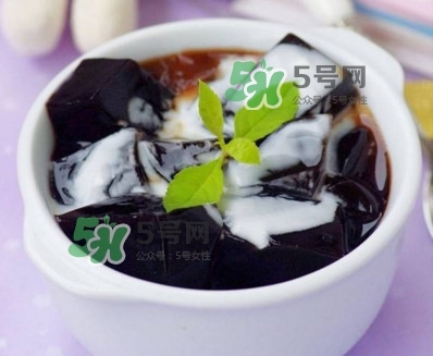 孕婦可以吃仙草凍嗎？仙草凍孕婦能吃嗎