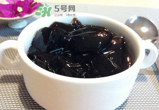 燒仙草會(huì)胖嗎？燒仙草對(duì)人有什么功效