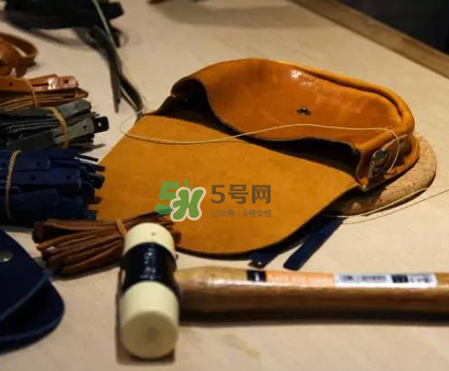 roberu peace and smile笑臉錢包多少錢_在哪買_怎么買？