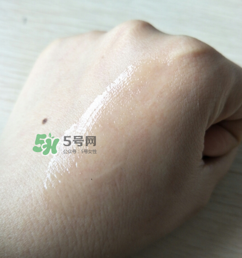 溫碧泉明星復(fù)合水精華多少錢？溫碧泉明星復(fù)合水精華價(jià)格