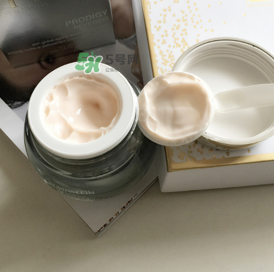 赫蓮娜至美溯顏菁華霜好用嗎？赫蓮娜至美溯顏菁華霜怎么樣？