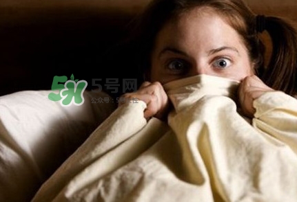 鬼壓床與臥室有關(guān)嗎？鬼壓床是什么意思