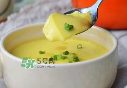 蒸雞蛋是冷水上鍋蒸嗎？蒸雞蛋是用冷水還是熱水？