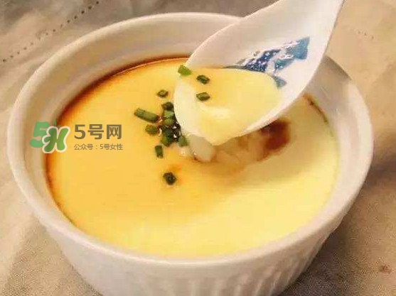 蒸雞蛋是冷水上鍋蒸嗎？蒸雞蛋是用冷水還是熱水？