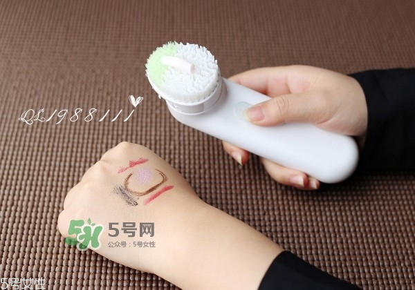 倩碧聲波潔面儀怎么用？倩碧聲波潔面儀使用方法