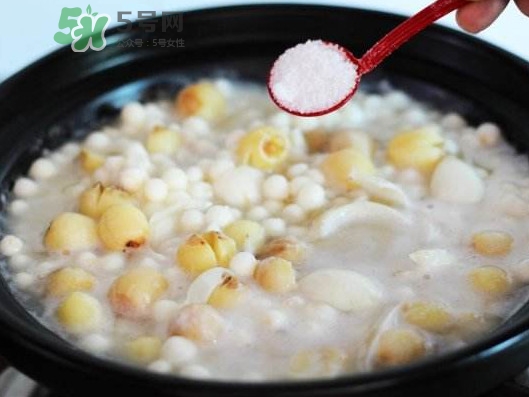 雞頭米煮多久能熟？雞頭米能和什么一起煮