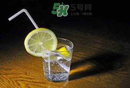 蘇打水怎么做飲料？檸檬蘇打水怎么做