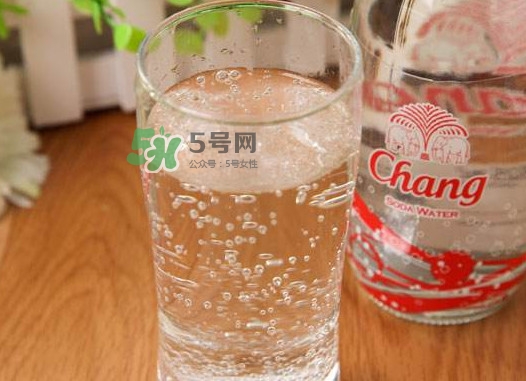 蘇打水有什么作用？喝蘇打水有什么好處