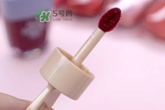 愛麗小屋冰淇淋唇釉哪個(gè)好看？愛麗小屋冰淇淋唇釉試色