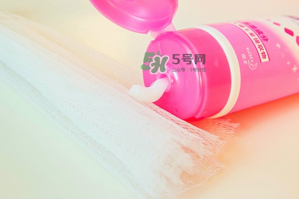 碧柔卸妝潔面乳好用嗎？碧柔卸妝潔面乳怎么用？