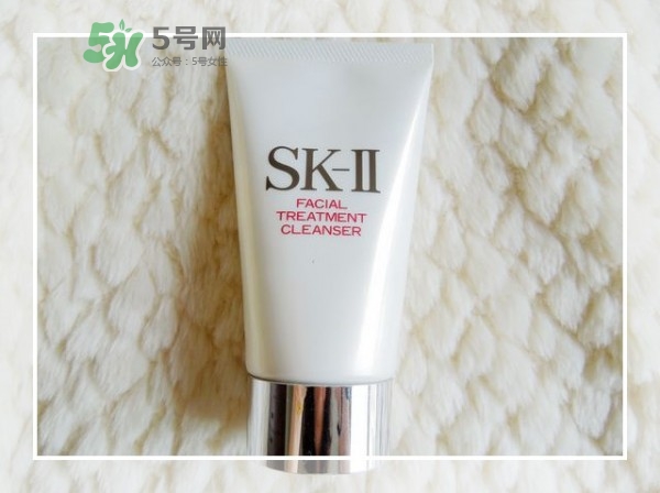 SK2護膚潔面霜怎么樣？sk2潔面霜是洗面奶嗎？