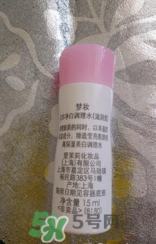 夢妝花萃凈白調(diào)理水怎么樣？夢妝花萃凈白調(diào)理水能補水嗎？