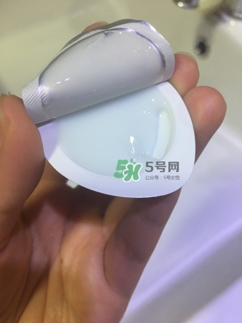 雅詩蘭黛凍膜敷多久？雅詩蘭黛晶透沁白凍膜多久敷一次