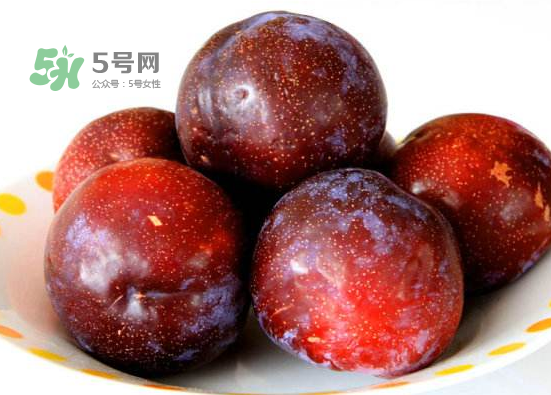 黑布林可以和葡萄一起吃嗎？黑布林和葡萄一起吃好嗎？