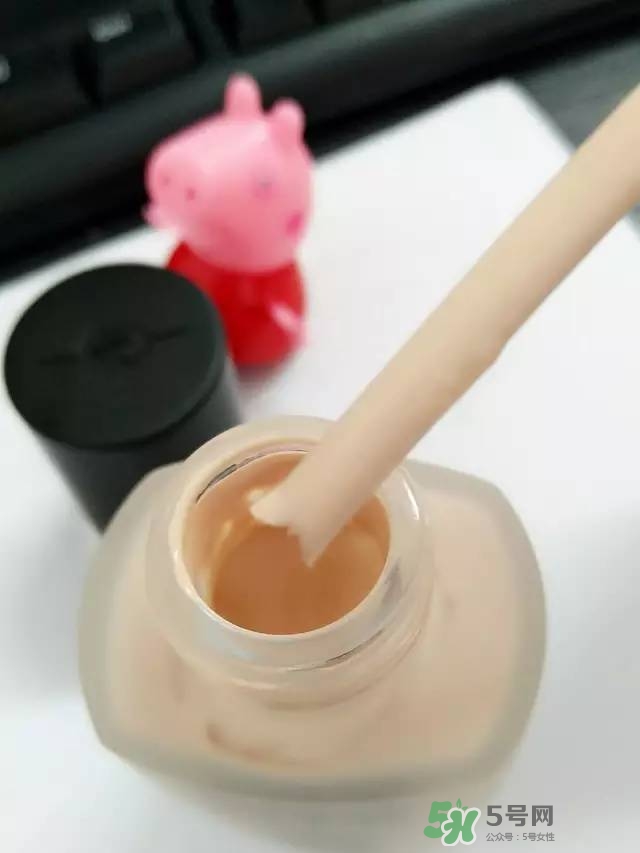 玫珂菲水粉霜怎么樣？玫珂菲全新雙用水粉霜好用嗎？