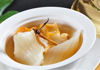 產(chǎn)后吃燕窩好還是花膠？花膠和燕窩可以一起吃嗎？