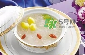 燕窩里面含有激素嗎？燕窩兒童吃了會(huì)不會(huì)性早熟？