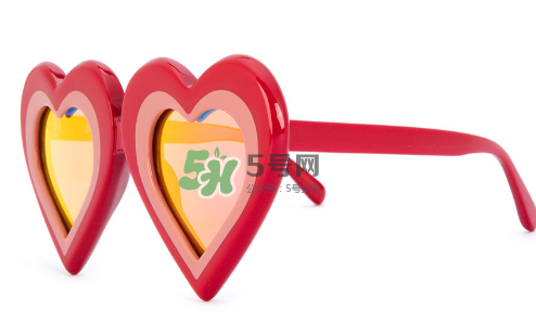 yazbukey墨鏡多少錢？yazbukey太陽鏡什么價(jià)位？