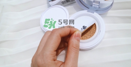 蘭蔻小粉盒氣墊怎么樣？蘭蔻小粉盒氣墊好用嗎