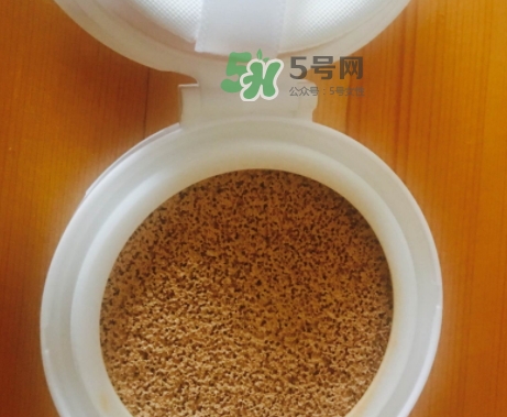 蘭蔻小粉盒氣墊多少錢(qián)？蘭蔻小粉盒氣墊專(zhuān)柜價(jià)格