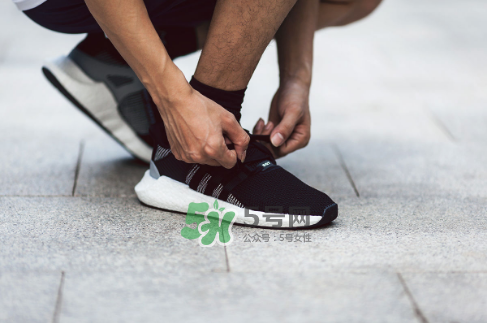 adidas eqt 93/17 boost怎么樣？阿迪達(dá)斯eqt 93/17 boost測評
