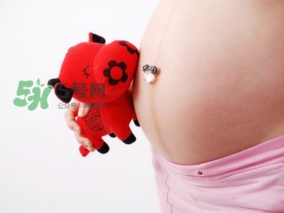 順產(chǎn)前做什么運(yùn)動(dòng)生得快？順產(chǎn)前吃什么有助分娩？