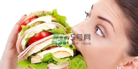 晚上運(yùn)動后能吃東西嗎？晚上運(yùn)功后吃什么水果好？
