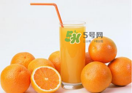 吃橙子和喝橙汁的區(qū)別 哪種更營(yíng)養(yǎng)？