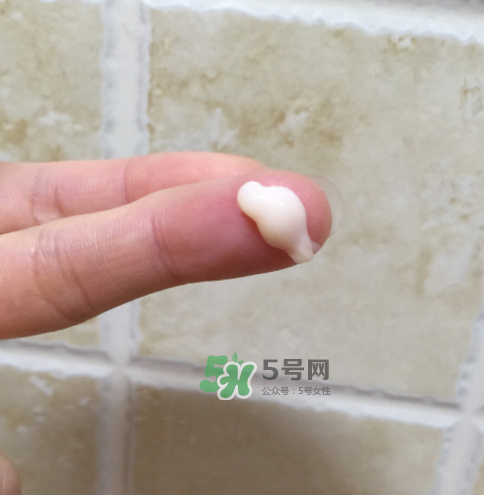 蘭芝致寵凝時菁煥精華眼霜多少錢？蘭芝致寵凝時菁煥精華眼霜價格