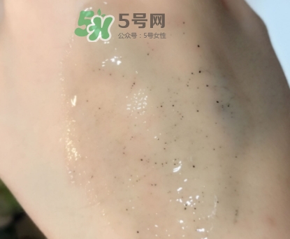 韓后茶蕊亮滑去角質(zhì)素怎么樣？韓后茶蕊亮滑去角質(zhì)素功效