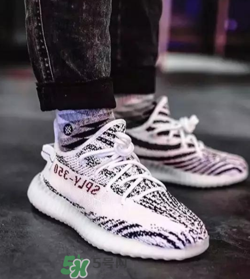 yeezy boost 350 v2白斑馬香港補貨時間是什么時候？