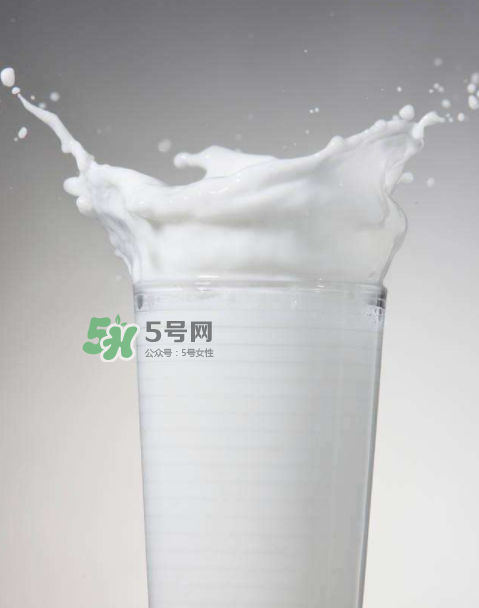 胃病患者適合長(zhǎng)期喝牛奶嗎？胃病喝酸奶還是牛奶？
